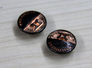Nút quần áo tùy chỉnh tái sử dụng / di động dập nổi bằng đồng, đầy màu sắc
