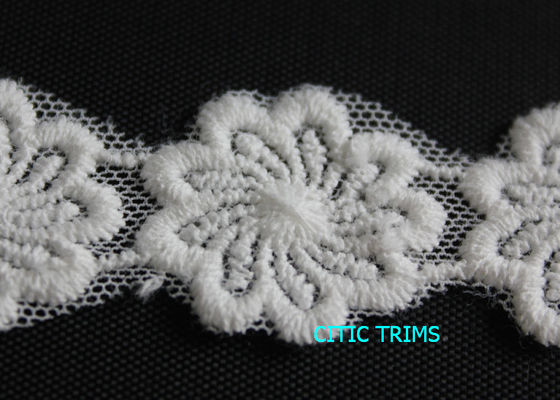 Bông thêu trang trí ren Trim 2.5cm Flower Pattern Với nhuộm màu
