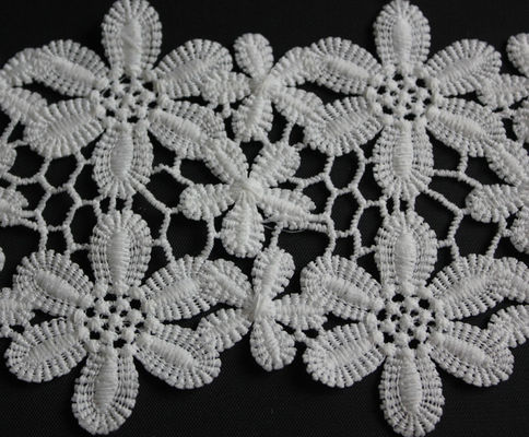 Qmilch thêu trang trí ren Trim đen / trắng 11cm Flower Pattern