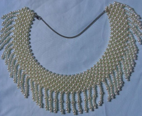 Circles nhiều phụ nữ ăn mặc Chuỗi ngọc Bead cổ OEM ODM trắng