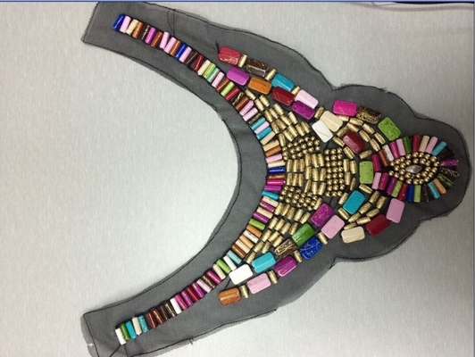 OEM / ODM may trang trí Bead cổ áo cắt tỉa Made By Hand