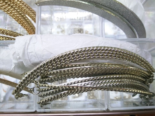 Eco-Friendly hợp kim nửa Oval Shape kim loại Trim Đối với Trang sức bạc thời trang