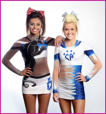 Chúc mừng đội kim Với crytals thạch Trong Cheerleading Mang Với Cung